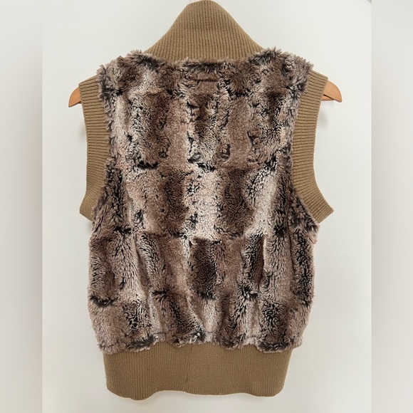 Dylan Faux Fur Vest Women’s Size Medium - Picture 3 of 4